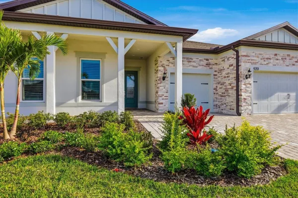 Property Slideshow image 2 of 76 | 9213 sand dune cv, Parrish, FL, 34219