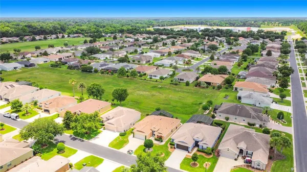 Property Slideshow image 3 of 50 | 1508 sw 161st pl, Ocala, FL, 34473