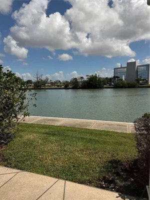 Property Slideshow image 2 of 28 | 7425 bay island dr 103, South Pasadena, FL, 33707