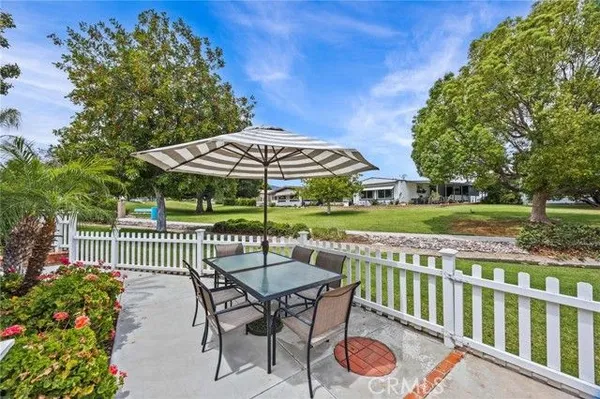 Property Slideshow image 3 of 61 | 1366 woodbrook way, Corona, CA, 92882
