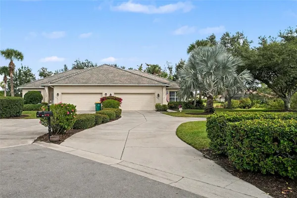 Property Slideshow image 3 of 62 | 4183 herons pointe dr, Port Charlotte, FL, 33953