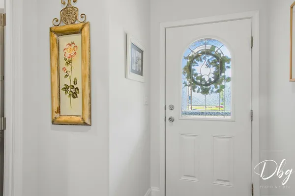 Property Slideshow image 3 of 91 | 1512 concord cir, Grayslake, IL, 60030