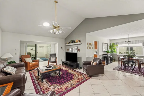 Property Slideshow image 3 of 26 | 312 thorn hill pl, Sun City Center, FL, 33573