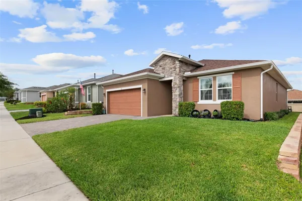 Property Slideshow image 2 of 54 | 125 silver maple rd, Groveland, FL, 34736