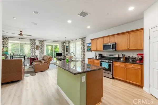 Property Slideshow image 3 of 29 | 371 song bird, Beaumont, CA, 92223