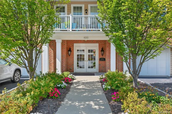 Property Slideshow image 2 of 43 | 423 regency dr, Fishkill, NY, 12524