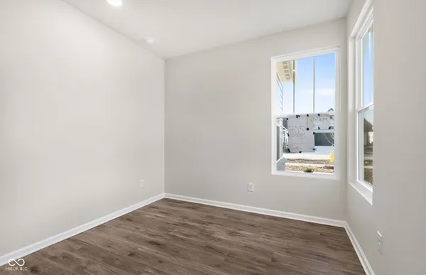 Property Slideshow image 3 of 36 | 757 daisy st, Greenwood, IN, 46143