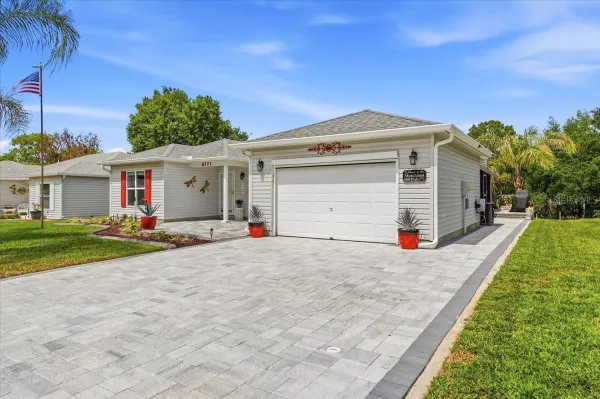 Property Slideshow image 3 of 76 | 6101 magpie dr, Lakeland, FL, 33809