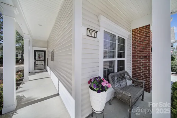 Property Slideshow image 2 of 41 | 5011 broad ln, Fort Mill, SC, 29707