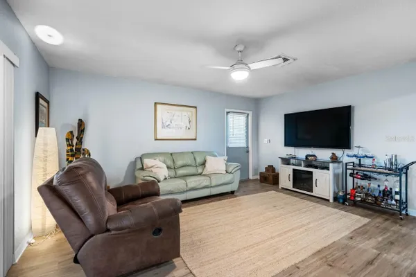 Property Slideshow image 3 of 28 | 403 fulham ct b, Sun City Center, FL, 33573