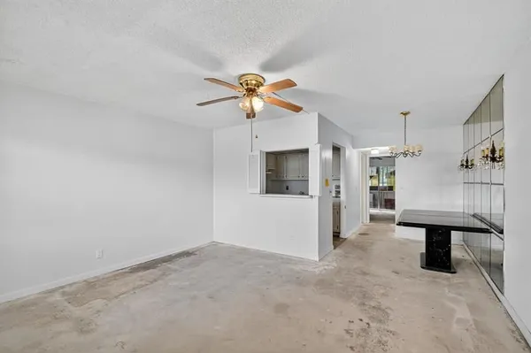 Property Slideshow image 2 of 23 | 247 camden k # 247, West Palm Beach, FL, 33417