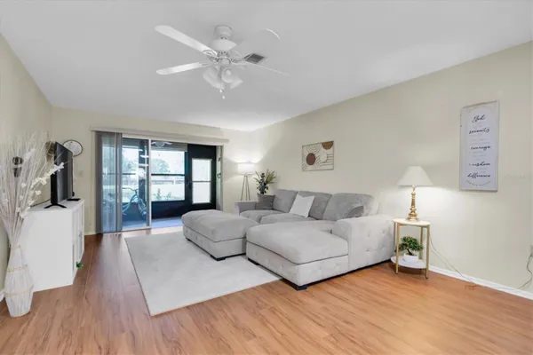 Property Slideshow image 2 of 38 | 11311 dollar lake dr apt 6, Port Richey, FL, 34668