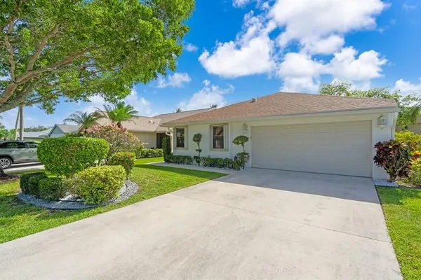 Property Slideshow image 2 of 27 | 1300 nw 26th ln, Delray Beach, FL, 33445