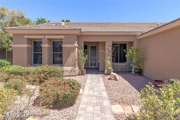 Property Slideshow image 2 of 61 | 2010 high mesa dr, Henderson, NV, 89012