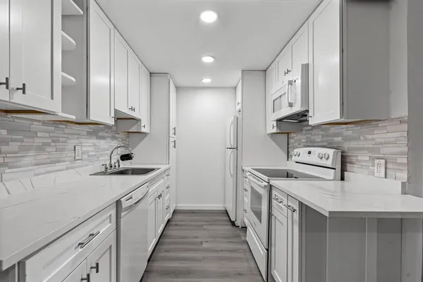 Property Slideshow image 2 of 42 | 1038 cambridge b # 1038, Deerfield Beach, FL, 33442