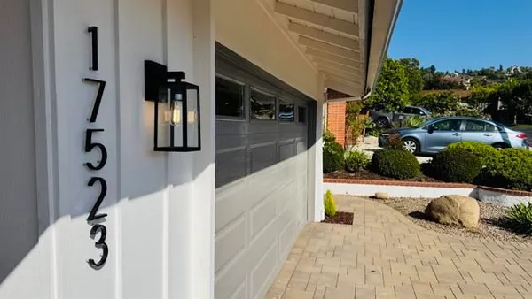 Property Slideshow image 2 of 34 | 17523 plaza marlena, San Diego, CA, 92128