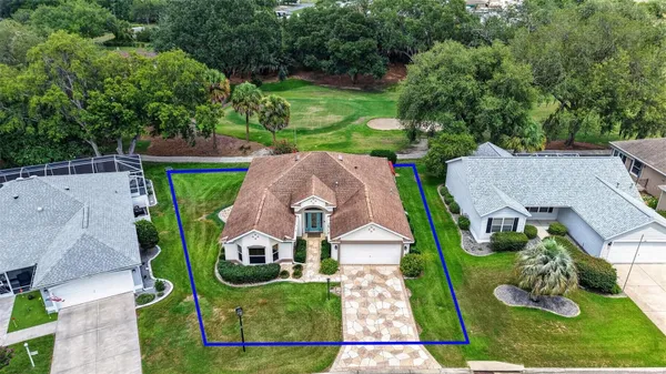 Property Slideshow image 3 of 55 | 522 loma paseo dr, The Villages, FL, 32159