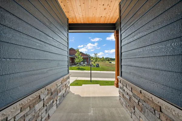 Property Slideshow image 3 of 21 | 3001 forestside ln, Valparaiso, IN, 46385