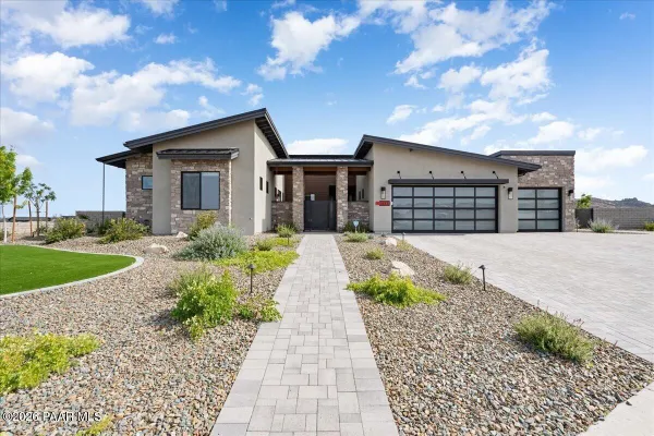 Property Slideshow image 3 of 59 | 5111 e lear st, Prescott Valley, AZ, 86314