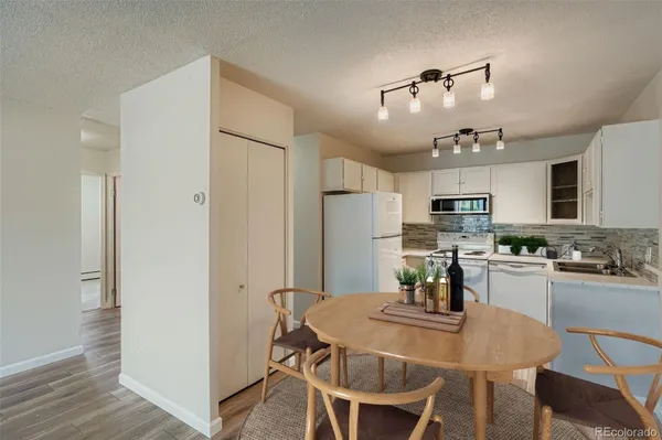 Property Slideshow image 2 of 34 | 680 s alton way 1b, Denver, CO, 80247