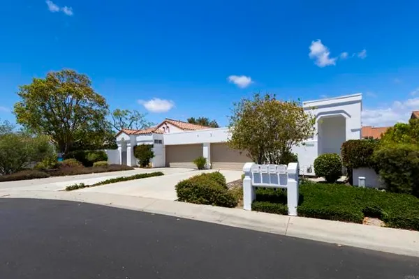 Property Slideshow image 2 of 37 | 4044 aeolia way, Oceanside, CA, 92056