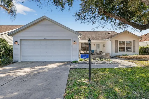 Property Slideshow image 3 of 27 | 1950 alistar ct, The Villages, FL, 32162