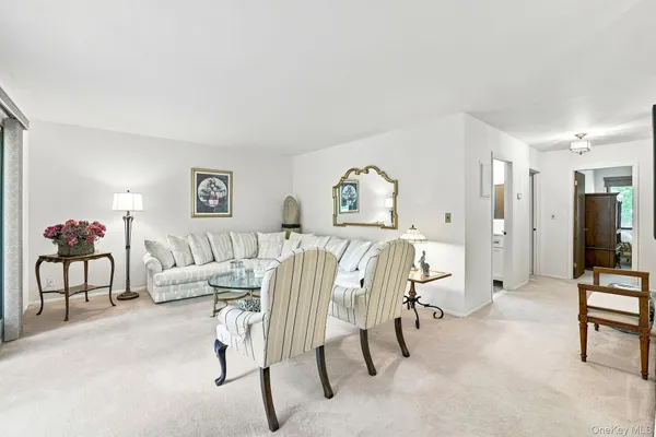 Property Slideshow image 3 of 25 | 45 jefferson oval h, Yorktown, NY, 10598