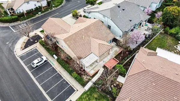 Property Slideshow image 2 of 25 | 1014 centennial dr, Brentwood (Cc), CA, 94513