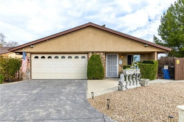 Property Slideshow image 2 of 39 | 1744 ponderosa ln, Paso Robles, CA, 93446