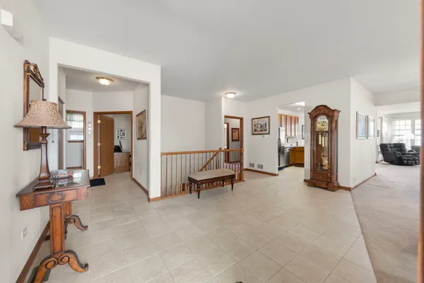 Property Slideshow image 3 of 72 | 21302 prince lake dr, Crest Hill, IL, 60403