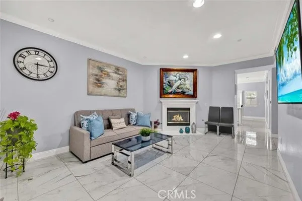 Property Slideshow image 2 of 42 | 17772 independence ln, Fountain Valley, CA, 92708