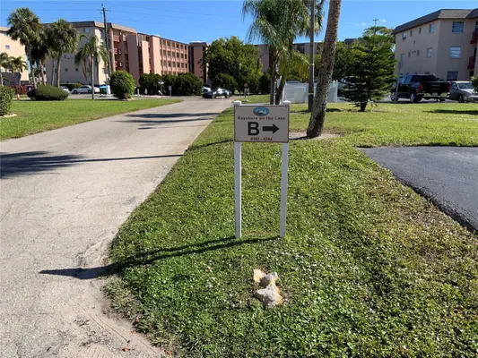 Property Slideshow image 3 of 33 | 4216 heron way b- 310, Bradenton, FL, 34205