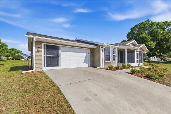 Property Slideshow image 3 of 65 | 10804 sw 81st court rd, Ocala, FL, 34481