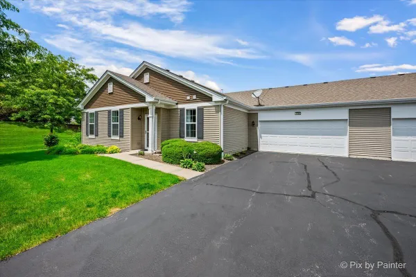 Property Slideshow image 2 of 28 | 1598 hannah ln 1598, Pingree Grove, IL, 60140