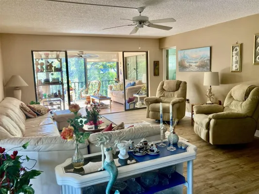 Property Slideshow image 3 of 40 | 6002 oak creek ln 1925, Bradenton, FL, 34210