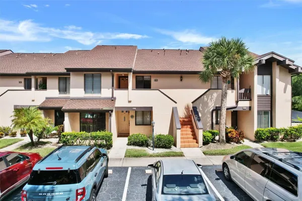 Property Slideshow image 2 of 27 | 6221 timber lake dr unit c10, Sarasota, FL, 34243