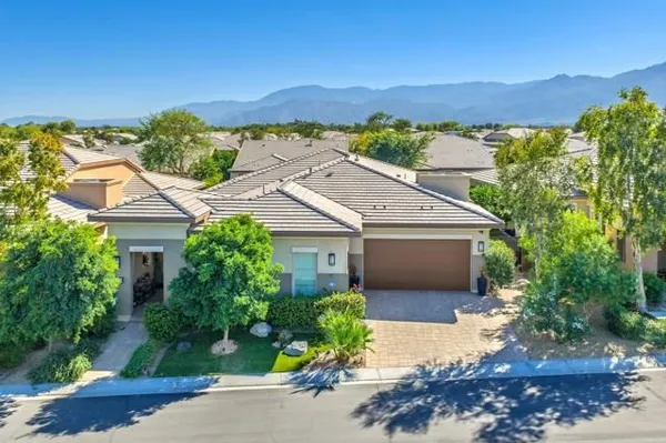 Property Slideshow image 3 of 59 | 82595 ladder canyon dr, Indio, CA, 92201