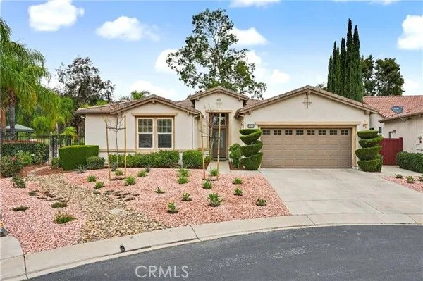 Property Slideshow image 3 of 72 | 8494 maruyama dr, Hemet, CA, 92545