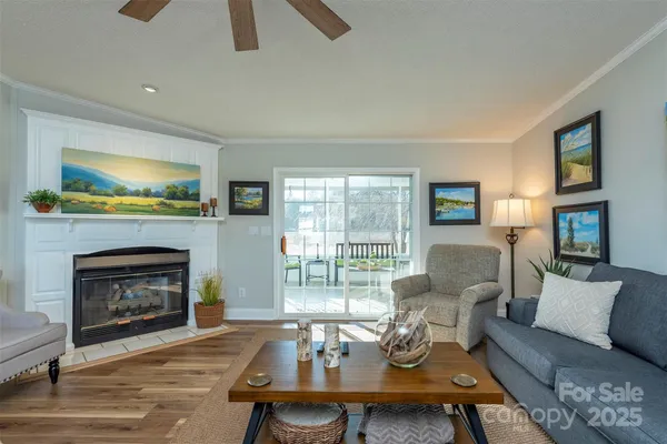 Property Slideshow image 3 of 47 | 428 riverwind dr, Hendersonville, NC, 28739