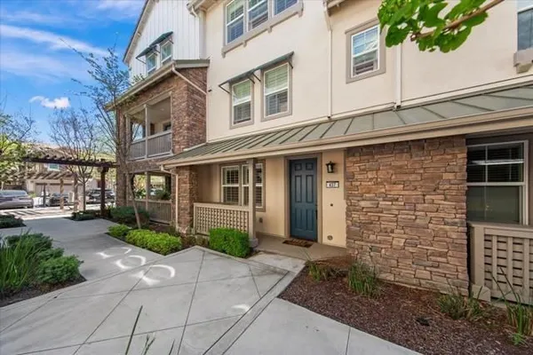 Property Slideshow image 3 of 38 | 437 hollow fls, Fremont, CA, 94539