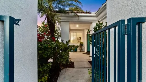 Property Slideshow image 2 of 48 | 4888 thebes way, Oceanside, CA, 92056