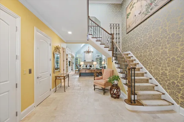 Property Slideshow image 3 of 29 | 64 forest gate cir, Oak Brook, IL, 60523