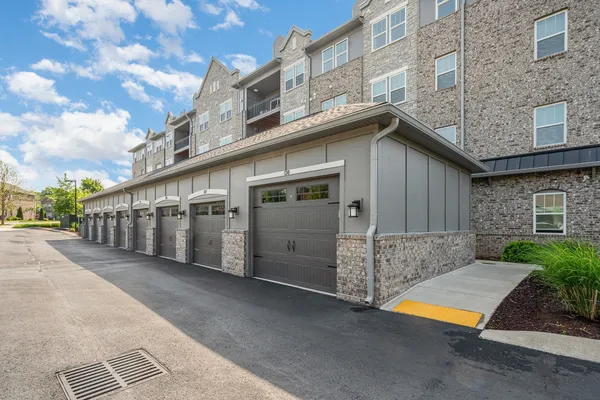 Property Slideshow image 3 of 25 | 141 saundersville rd 1308, Hendersonville, TN, 37075