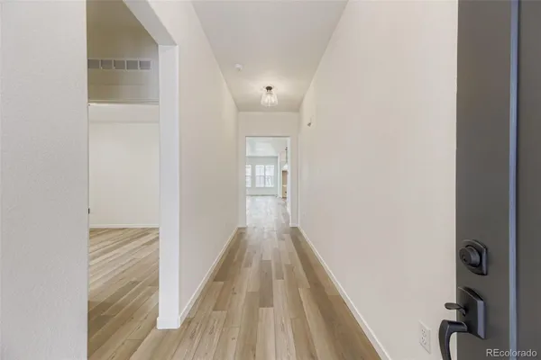 Property Slideshow image 2 of 30 | 8902 s riviera way, Aurora, CO, 80016