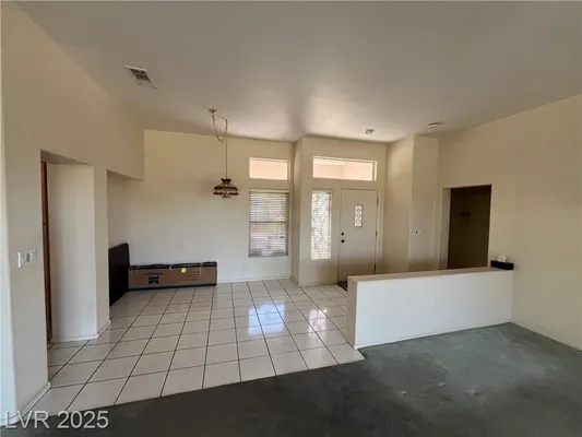 Property Slideshow image 3 of 35 | 2712 breakers creek dr, Las Vegas, NV, 89134