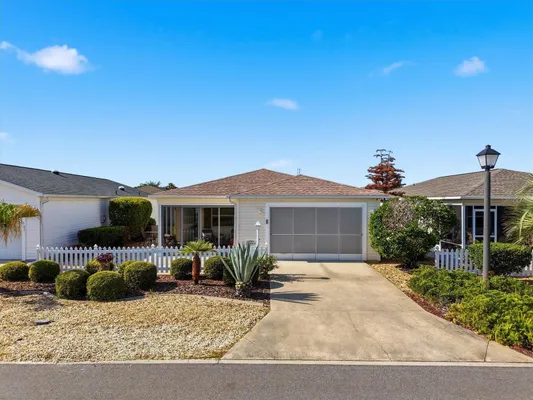 Property Slideshow image 2 of 42 | 1402 bunker ln, The Villages, FL, 32162