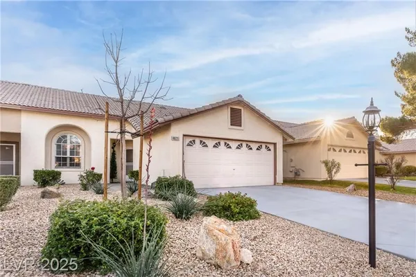 Property Slideshow image 2 of 37 | 4825 winterset dr, Las Vegas, NV, 89130