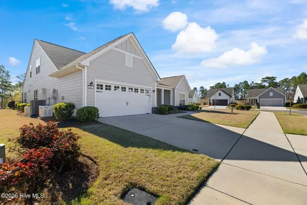 Property Slideshow image 3 of 69 | 1067 broomsedge ter, Wilmington, NC, 28412