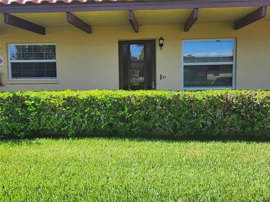 Property Slideshow image 3 of 21 | 1701 pinehurst rd 34d, Dunedin, FL, 34698