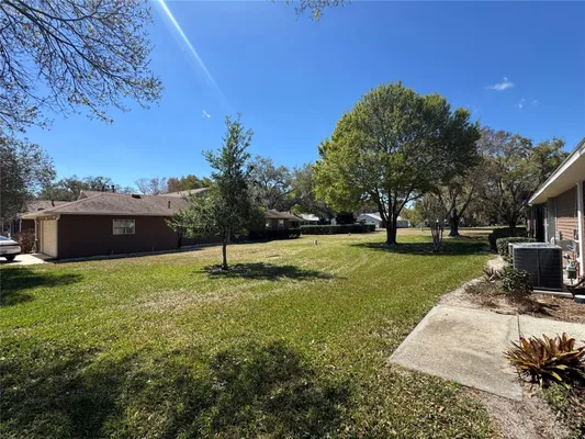 Property Slideshow image 3 of 15 | 5440 rosewall cir, Leesburg, FL, 34748